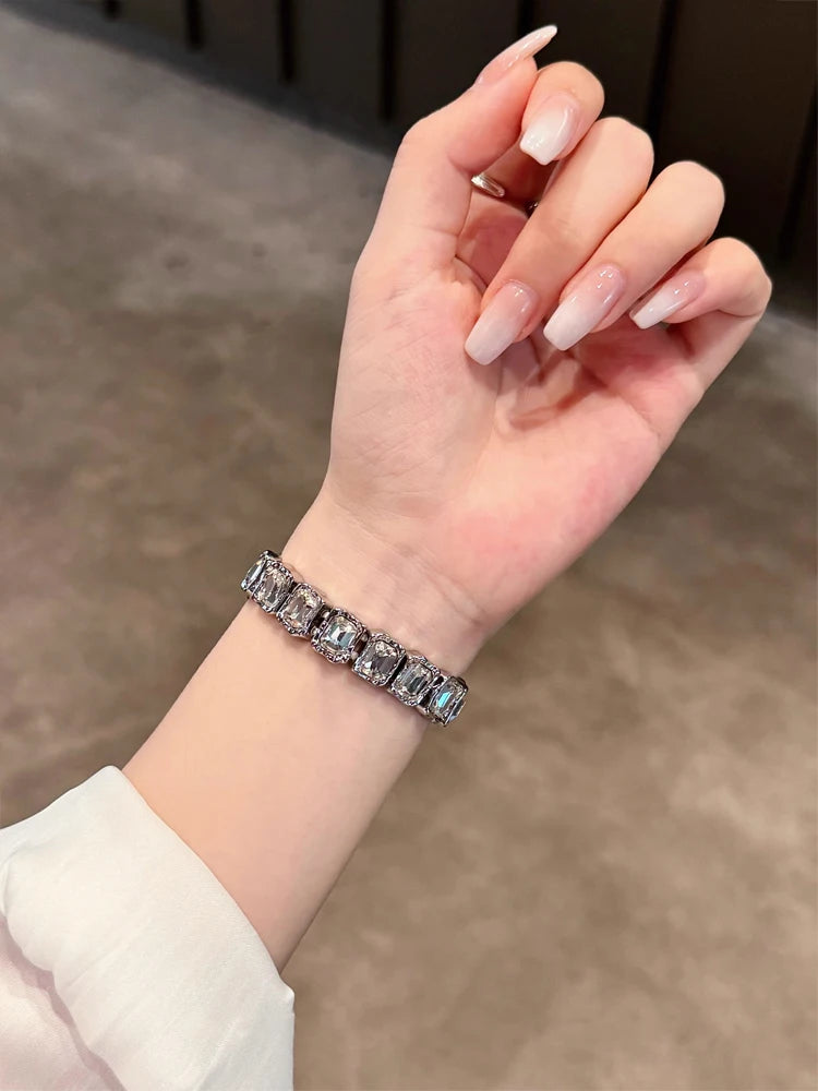 Aura Infinite Diamond Band for Apple Watch