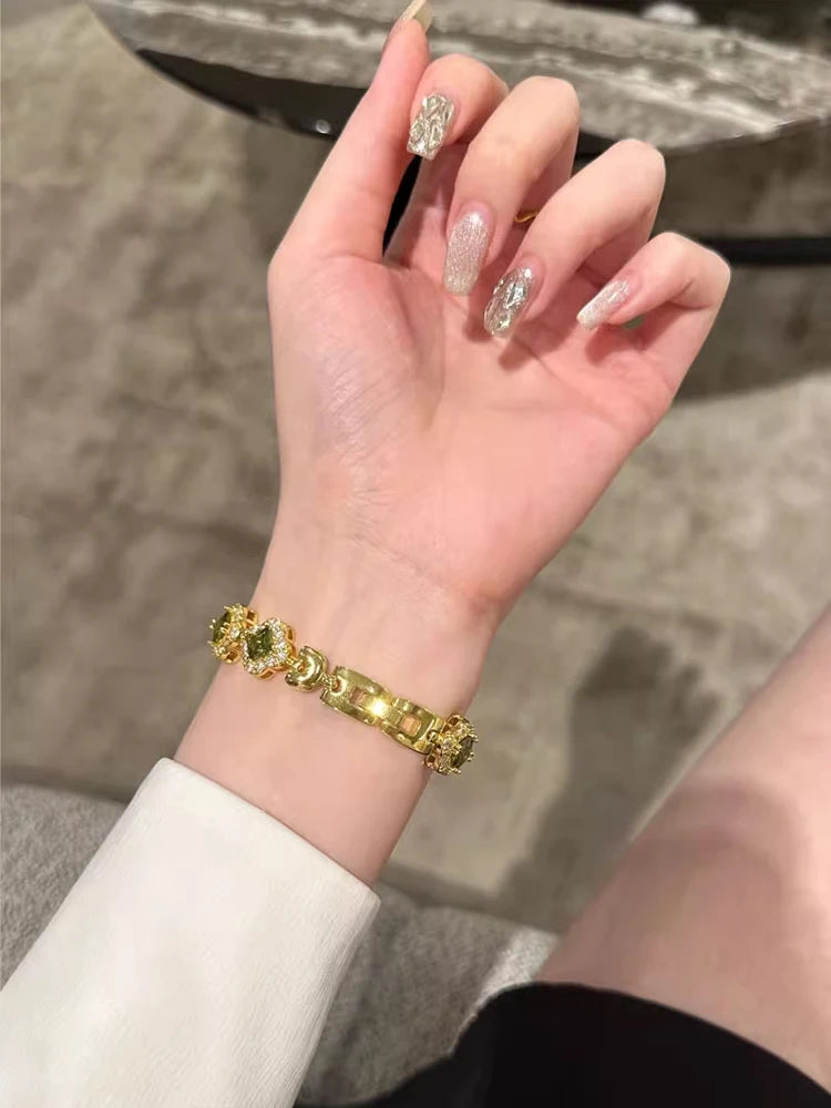 Callista Radiant Band for Apple